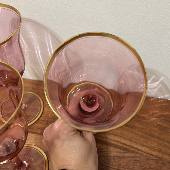 Regal Crystal Amethyst Stemware - 5 goblets with gilded around lip and foot 7" - Picture 9 of 10